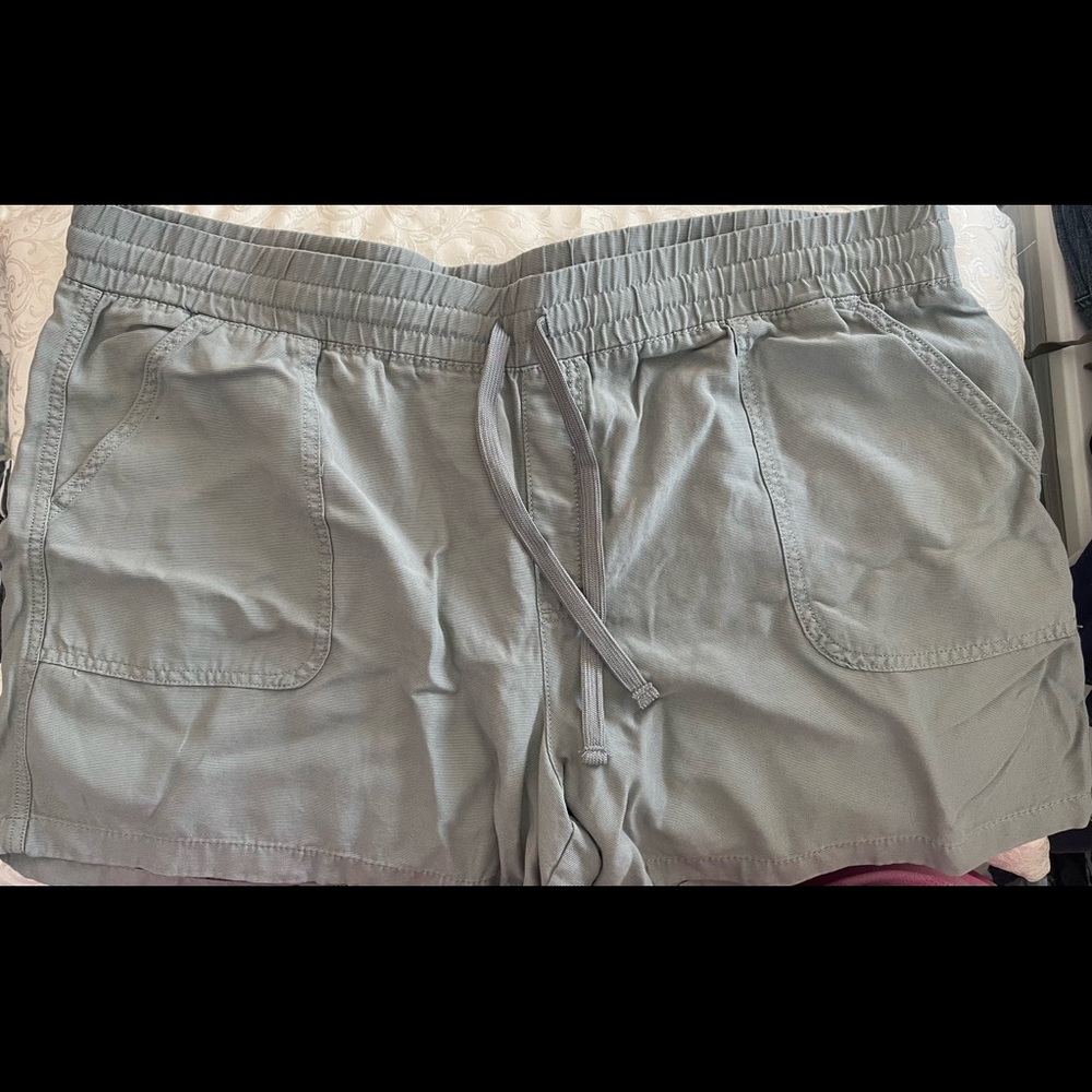 Maurice’s Kaki shorts